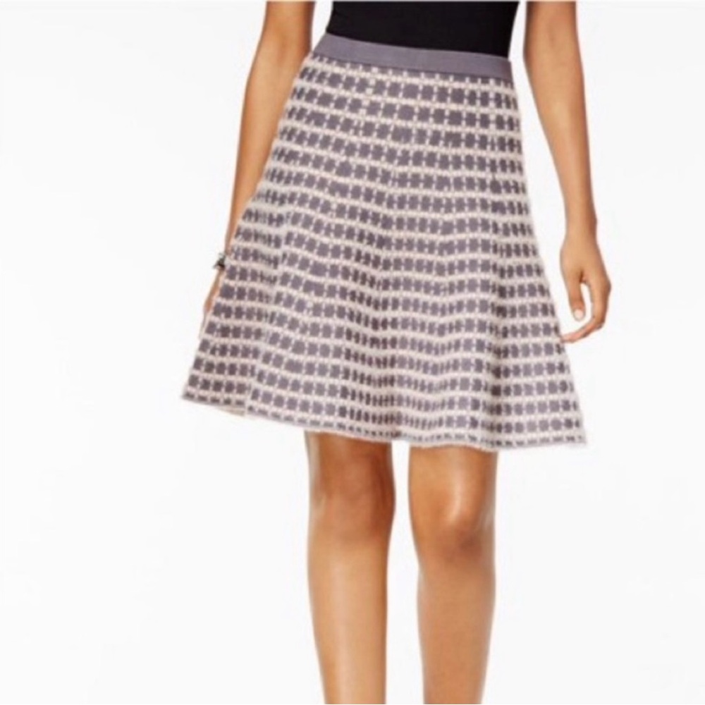 White and Gray Knee-length A-line Skirt